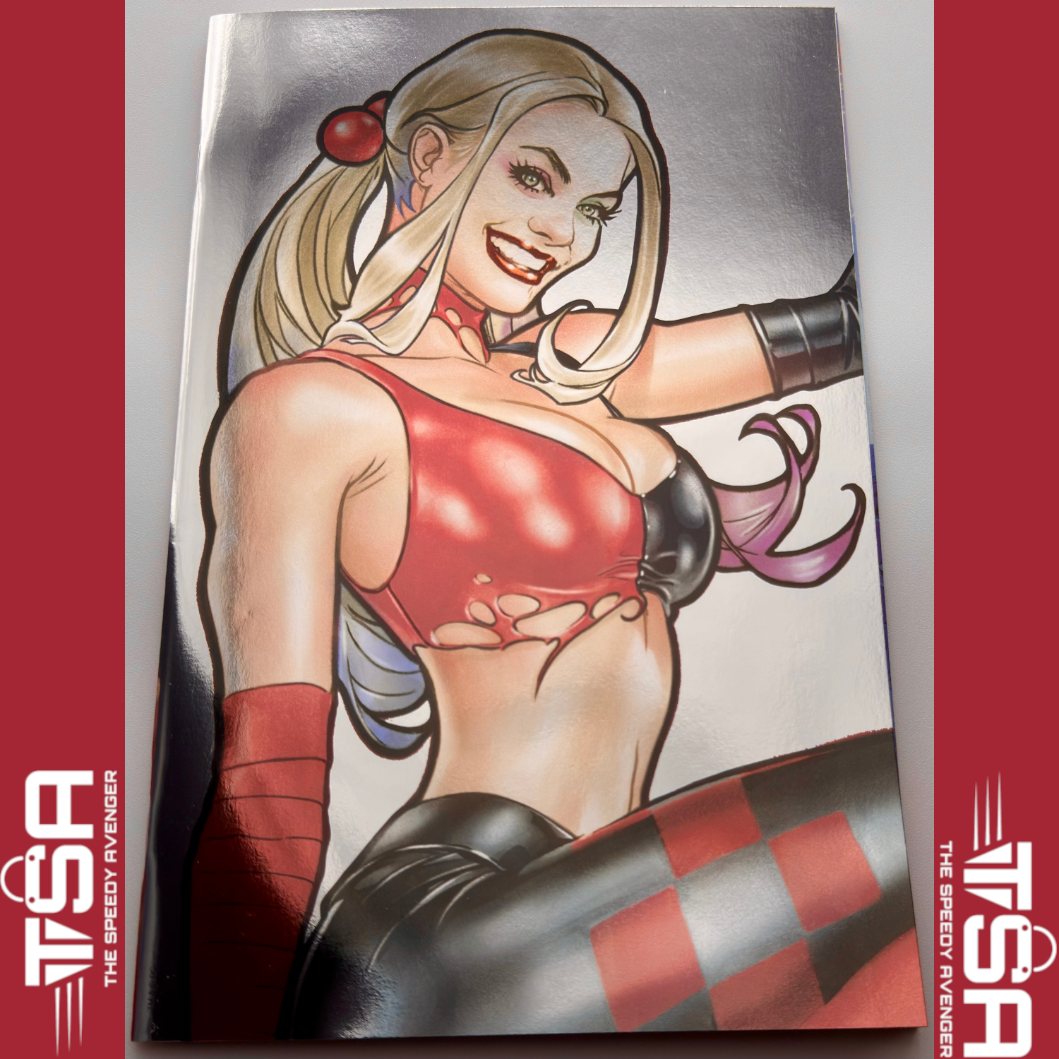 HARLEY QUINN #28 (Vol 4 2023) Pablo Villalobos Megacon Foil Virgin Variant