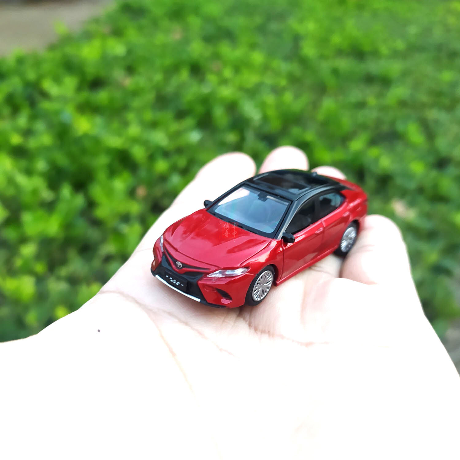 シルバー CAMRY ミニカー Beautiful Monster 可愛いクリスマスツリーやギフトが！ CAMRY 史上最も激安