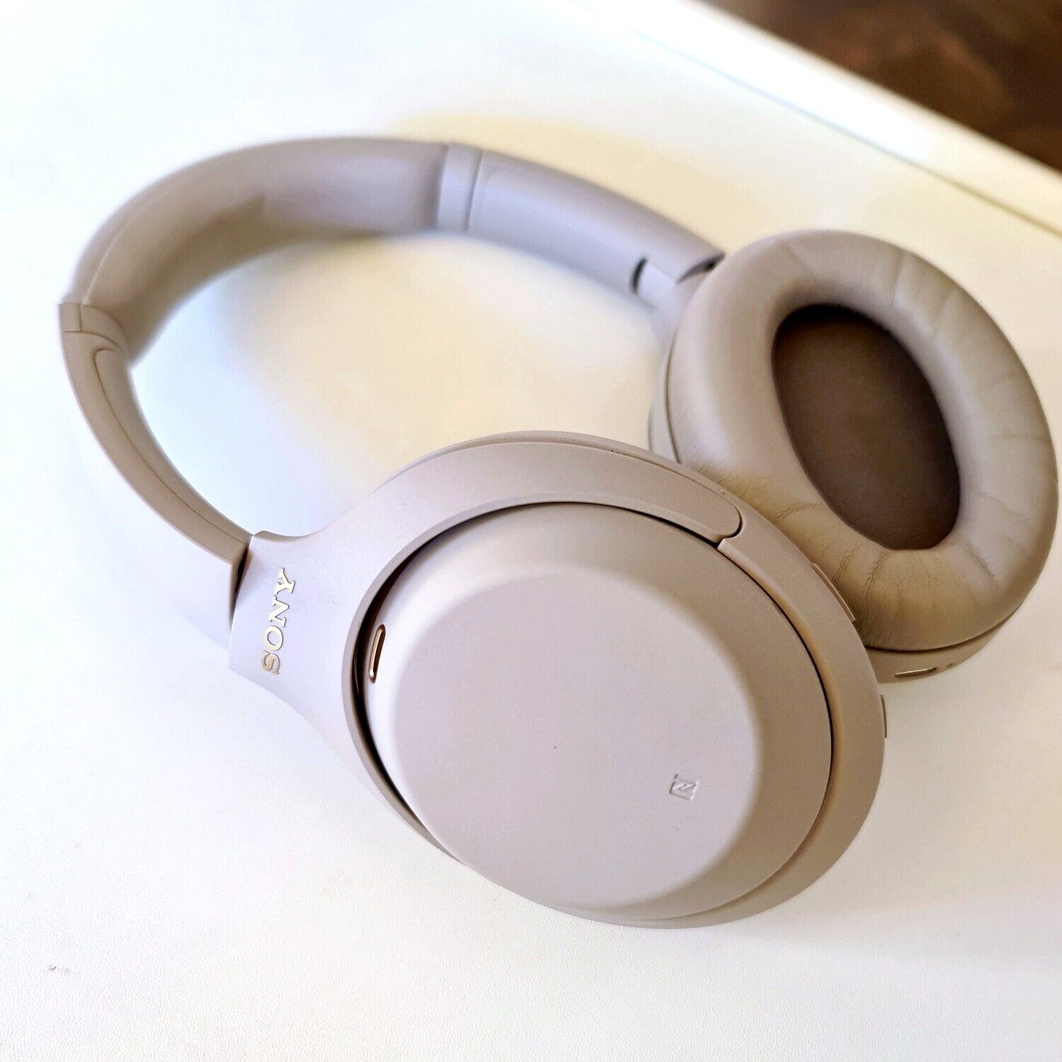 GENUINE Sony WH-1000XM4 Wireless HD Noise Cancelling Over GENUINE Sony WH-1000XM4 Wireless HD Noise Cancelling Over