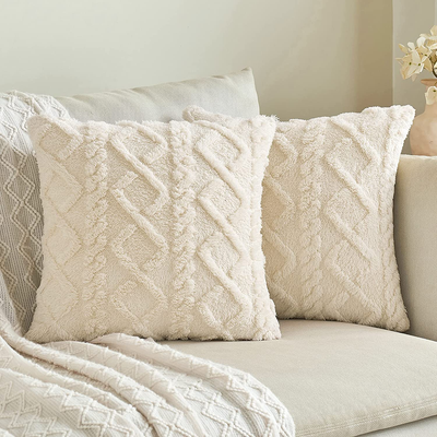 Fuzzy pillow cover clearance
