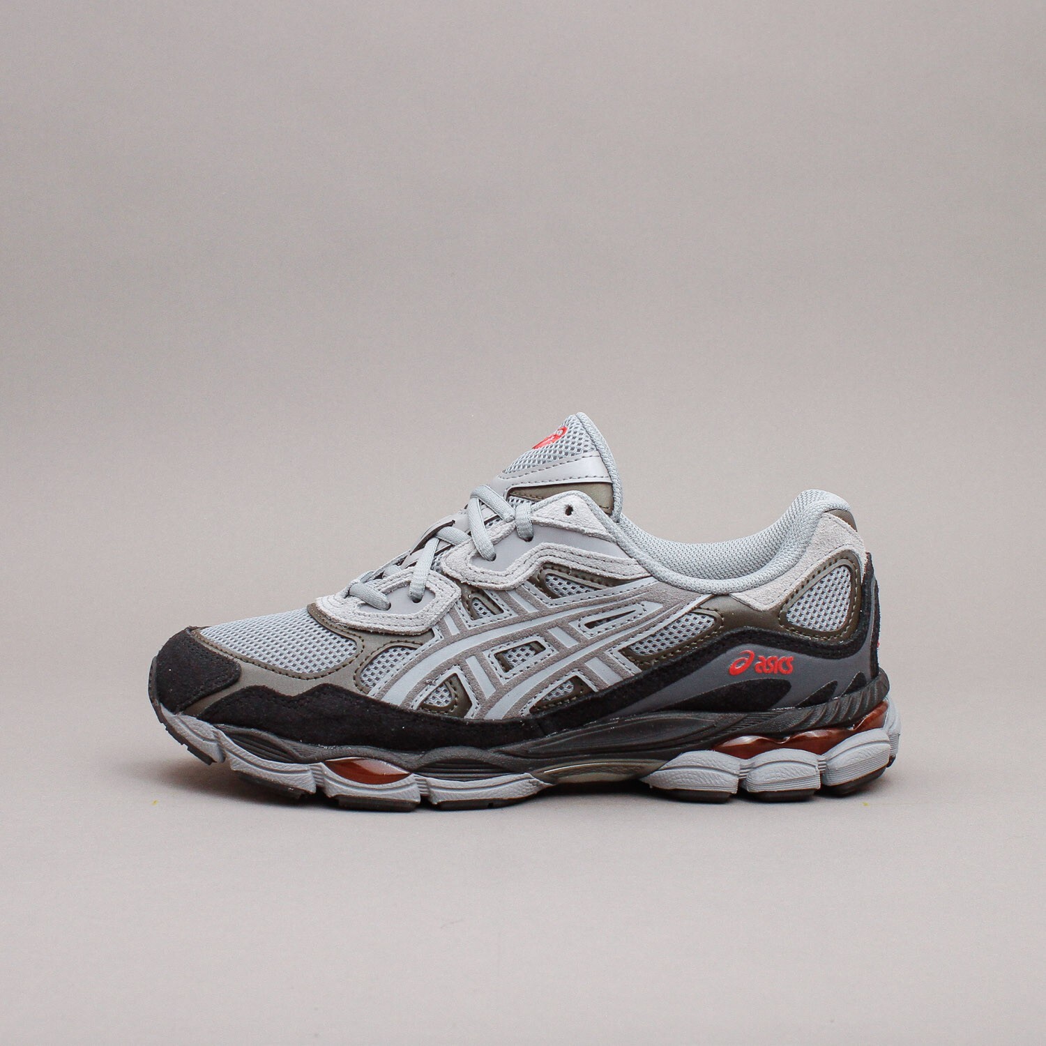 asics - ブラックバーンローバーズ　Made in UK Asics GEL-NYC *Utility* Sneaker » Buy online now!