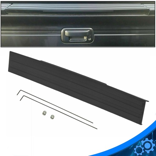 Для Ford F150 2009-2014 гг. Гибкая центральная накладка на крышку багажника с гибкой ступенькой