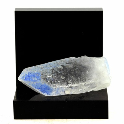 Quartz + Dumortierite. 157.0 Ct. Vaca Morta Quarry, Bahia, Brazil