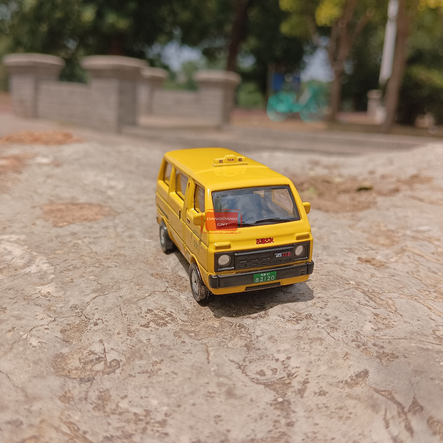 1/18 ダイハツ 天津 DAIHATSU TJ110 Classics 黄色 51AGovpXuvL._UF350,350_QL50_.jpg