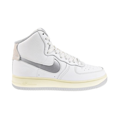 

Женские кроссовки Nike Air Force 1 High Sculpt Summit бело-серебристые DC3590-101, Summit white-silver
