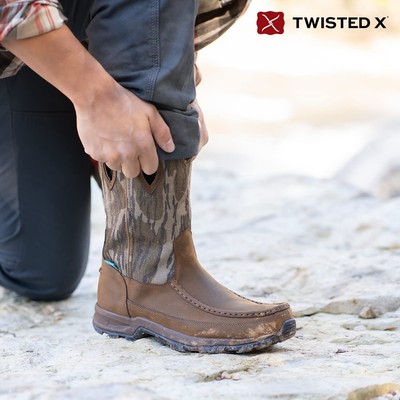 Pre-owned Twisted X Men's Hiking Boots Driving Mocs Mossy Oak Bottomland Camo & Distressed Saddle... In Multicolor