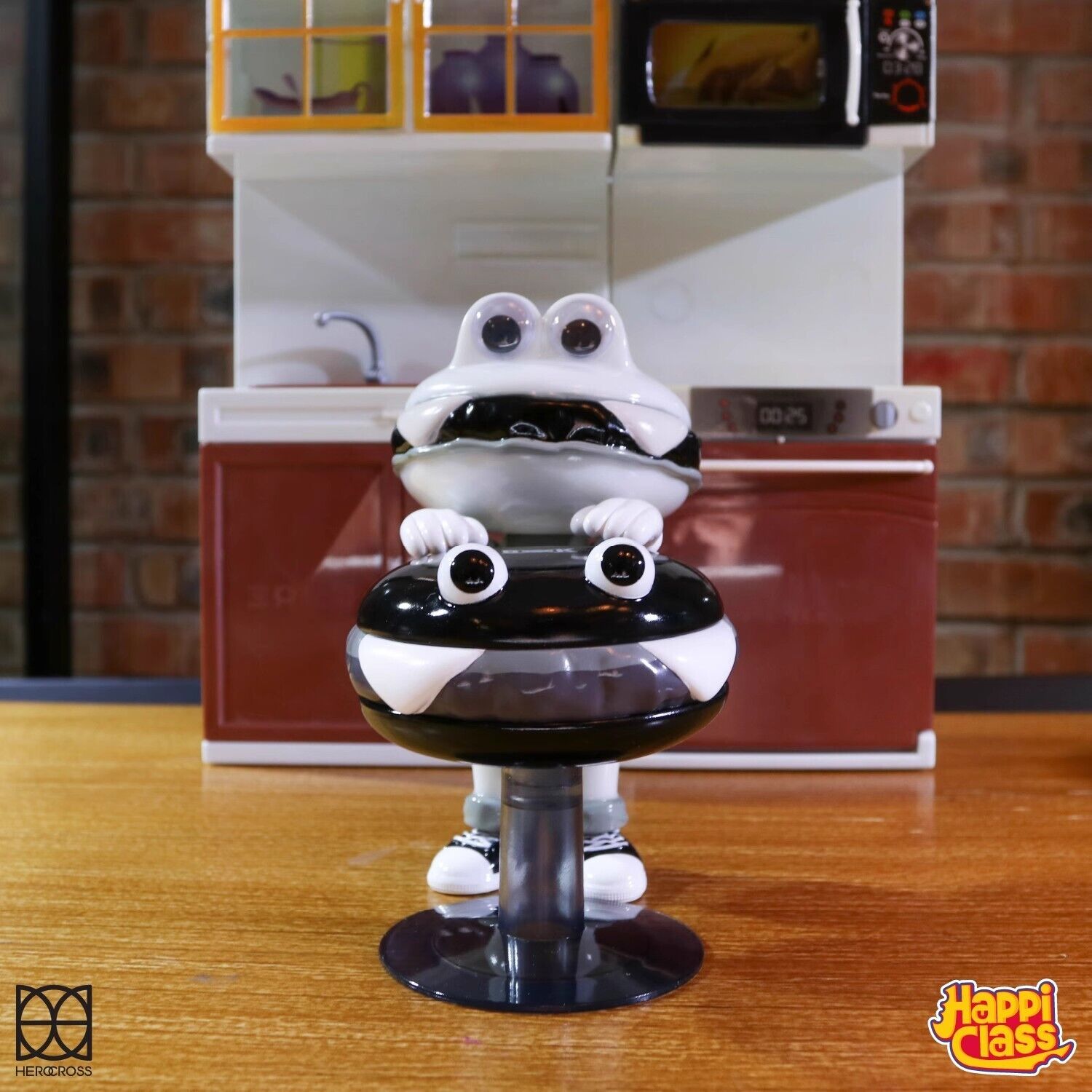 Herocross Happi Class Burger Kun Black Ver PVC ABS Figure Herocross Happi Class Burger Kun Black Ver PVC ABS Figure