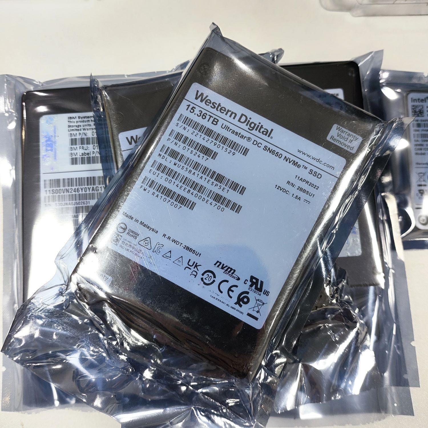 100pcs WD Ultrastar  SN650 15.36TB NVMe U.3  PCIe4.0 SSD  WUS5BA1A1ESP5E1 0TS2417