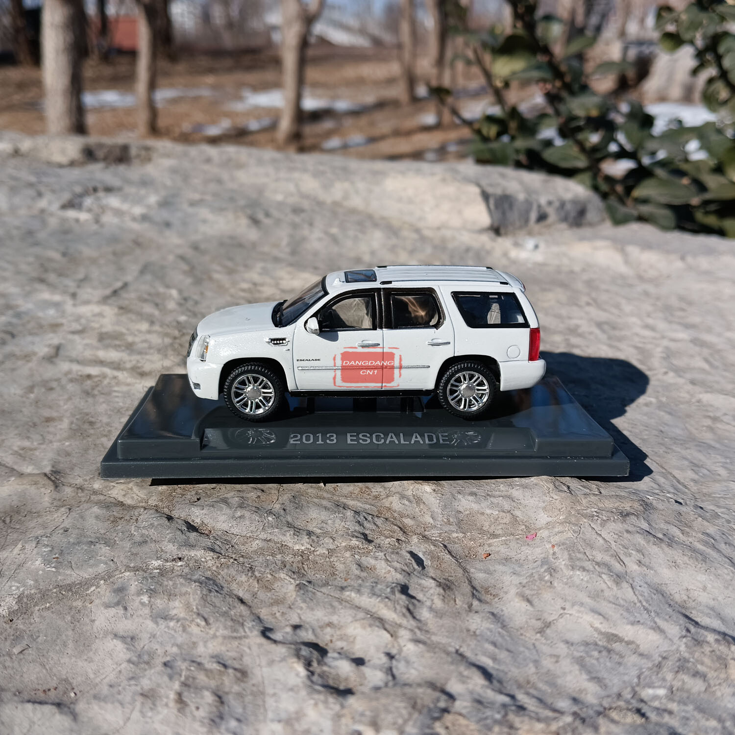 1/64エスカレード 1:64 Cadillac 2013 Escalade Diecast Model Car White Color | eBay