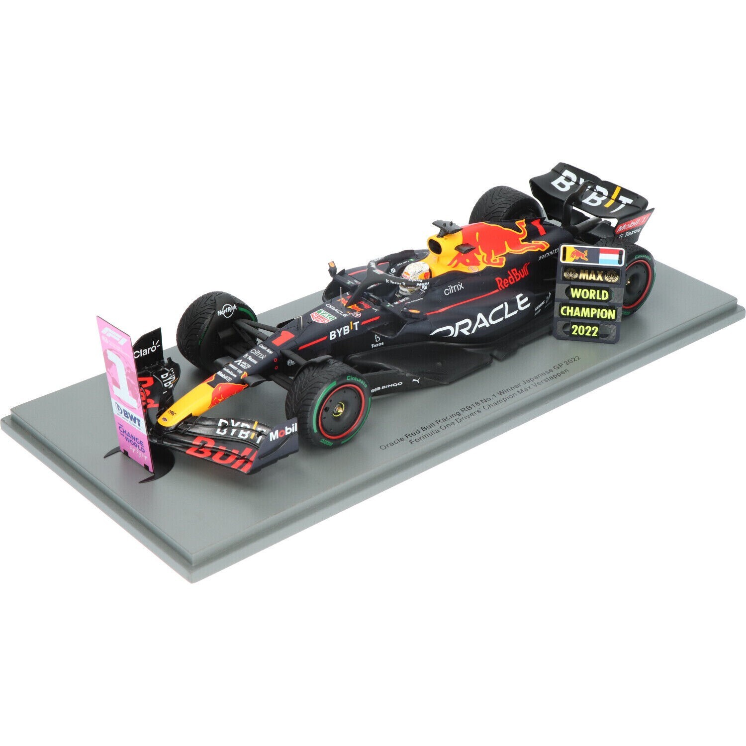 1/18 Red Bull RB18 Winner Japan GP 2022 Champion Max