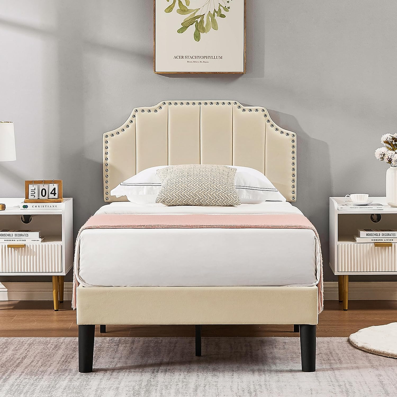 Upholstered Platform With Tufted Adjustable Headboard/mattre