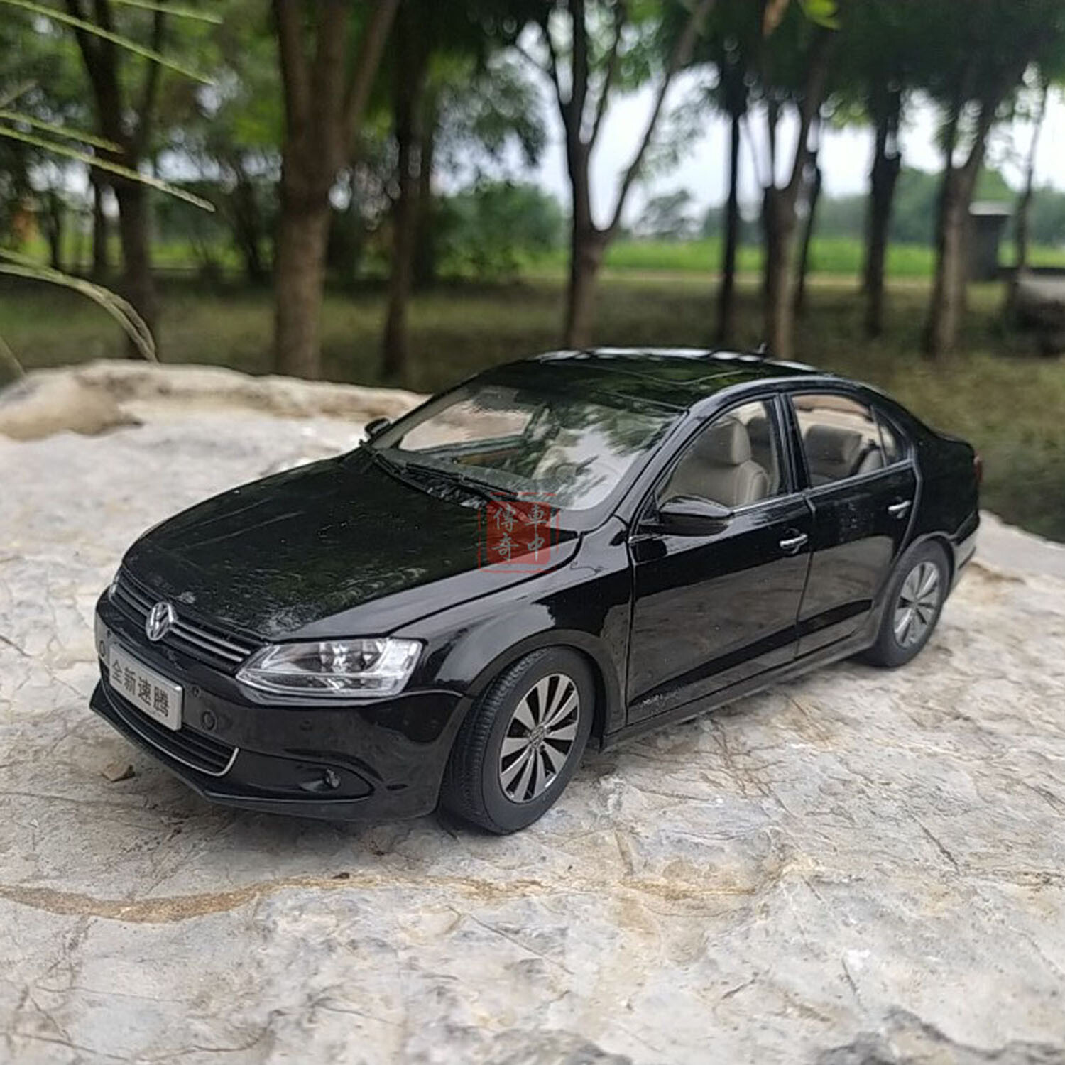 ミニカー 1/18 VW SAGITAR 2012 ブラック Volkswagen Sagitar 2012 1/18 Scale Diecast Model Car