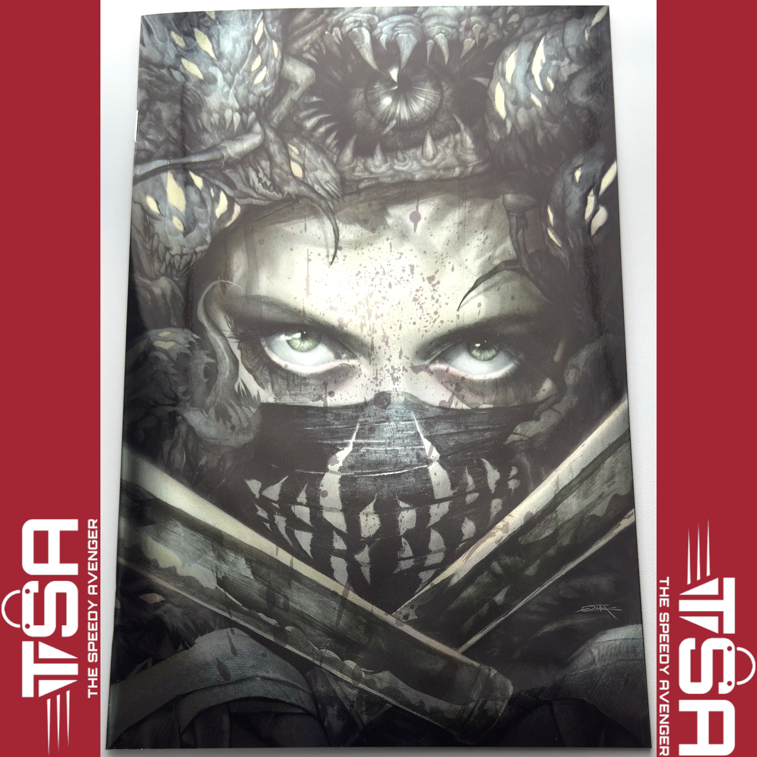 SOMETHING IS KILLING THE CHILDREN ARCHIVE #1 Dan Quintana MegaCon Virgin Foil