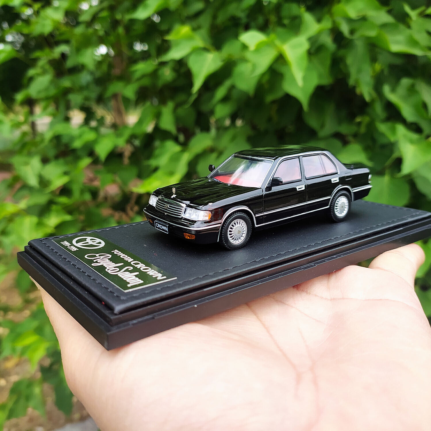 Resin Model 1/18 トヨタ クラウン 1993 JZS133 Resin Model 1/18 トヨタ クラウン 1993 JZS133