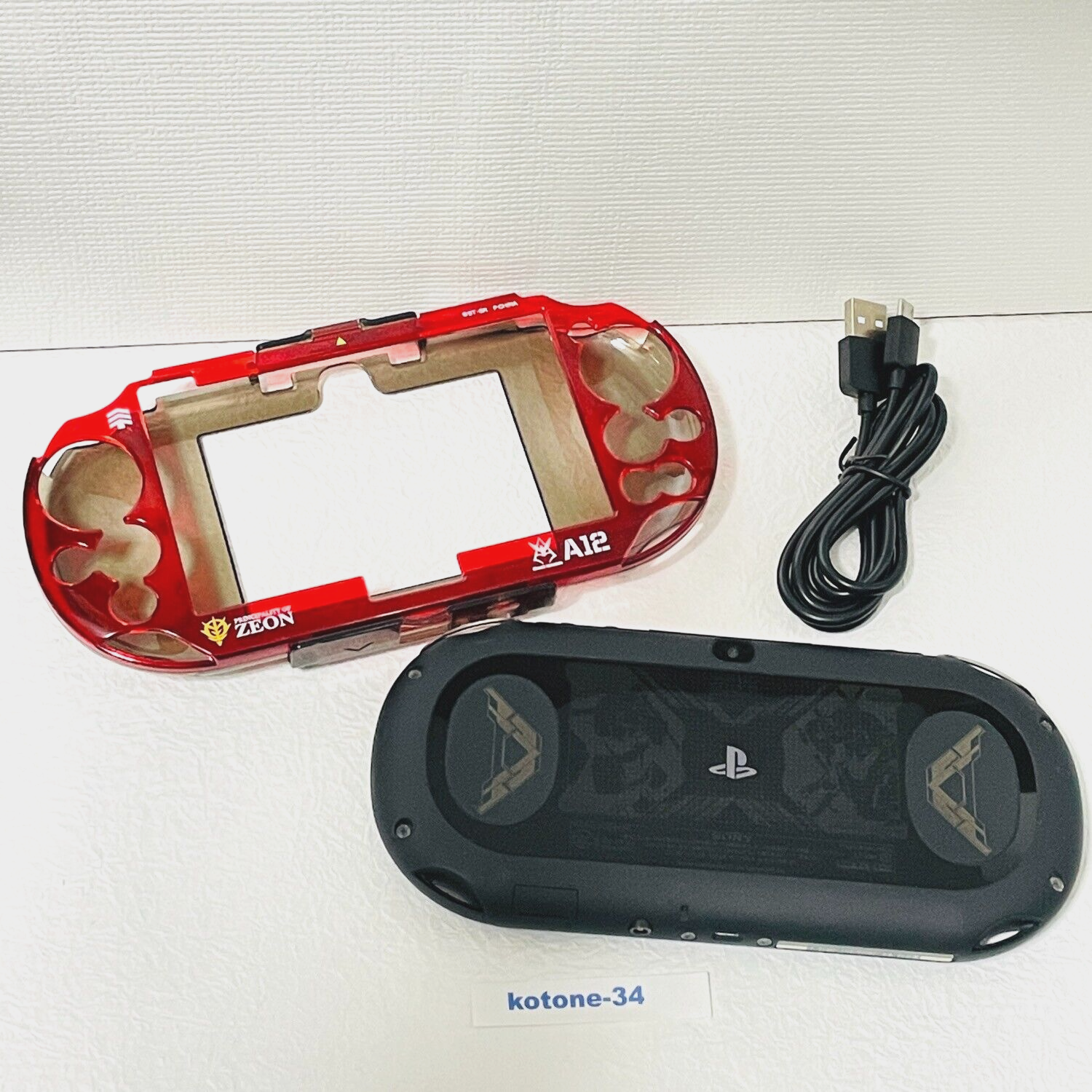 PS vita Gundam extreme VS-FORCE Black Console PCH-2000 PS vita Gundam extreme VS-FORCE Black Console PCH-2000