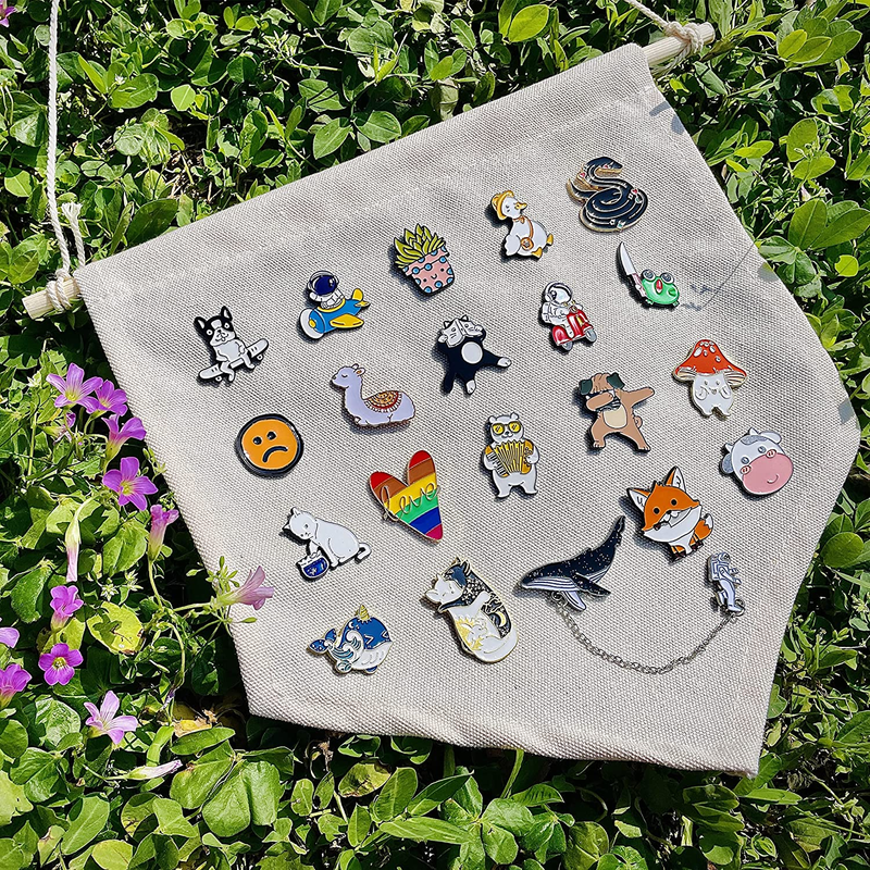 20/40 Pcs Cute Enamel Backpack Pins, Funny Anime Enamel Lapel Pins Bulk Set Cool