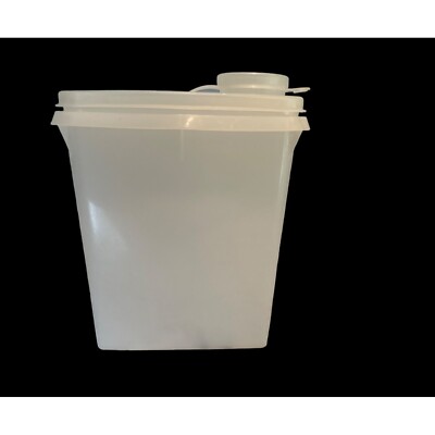 Vintage TUPPERWARE Jr. Cereal Container #499-4