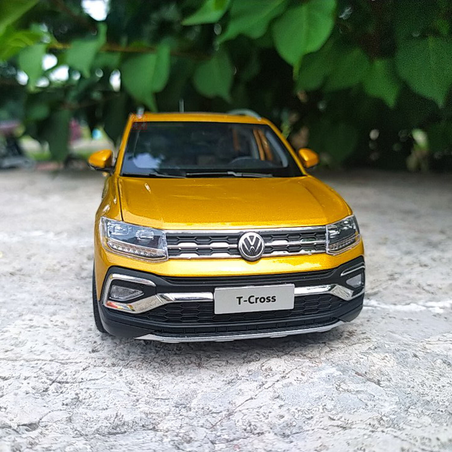 1:18 VOLKSWAGEN VW T-CROSS model YELLOW color | eBay