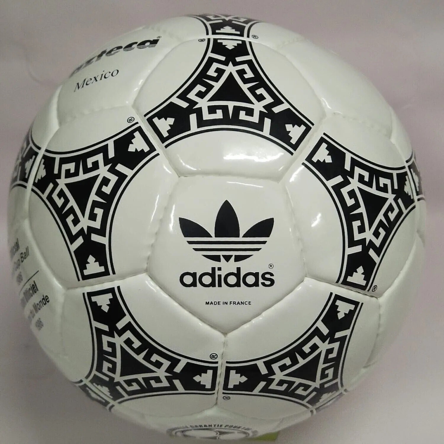 FIFAワールドカップ1986メキシコ大会 公式試合球azteca アステカ Adidas Azteca 1986 FIFA World Cup Mexico 1986 Soccer Match