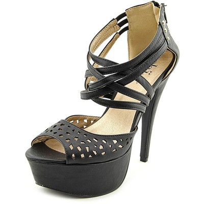 Famous Name Brand Anew Women Black Sandals