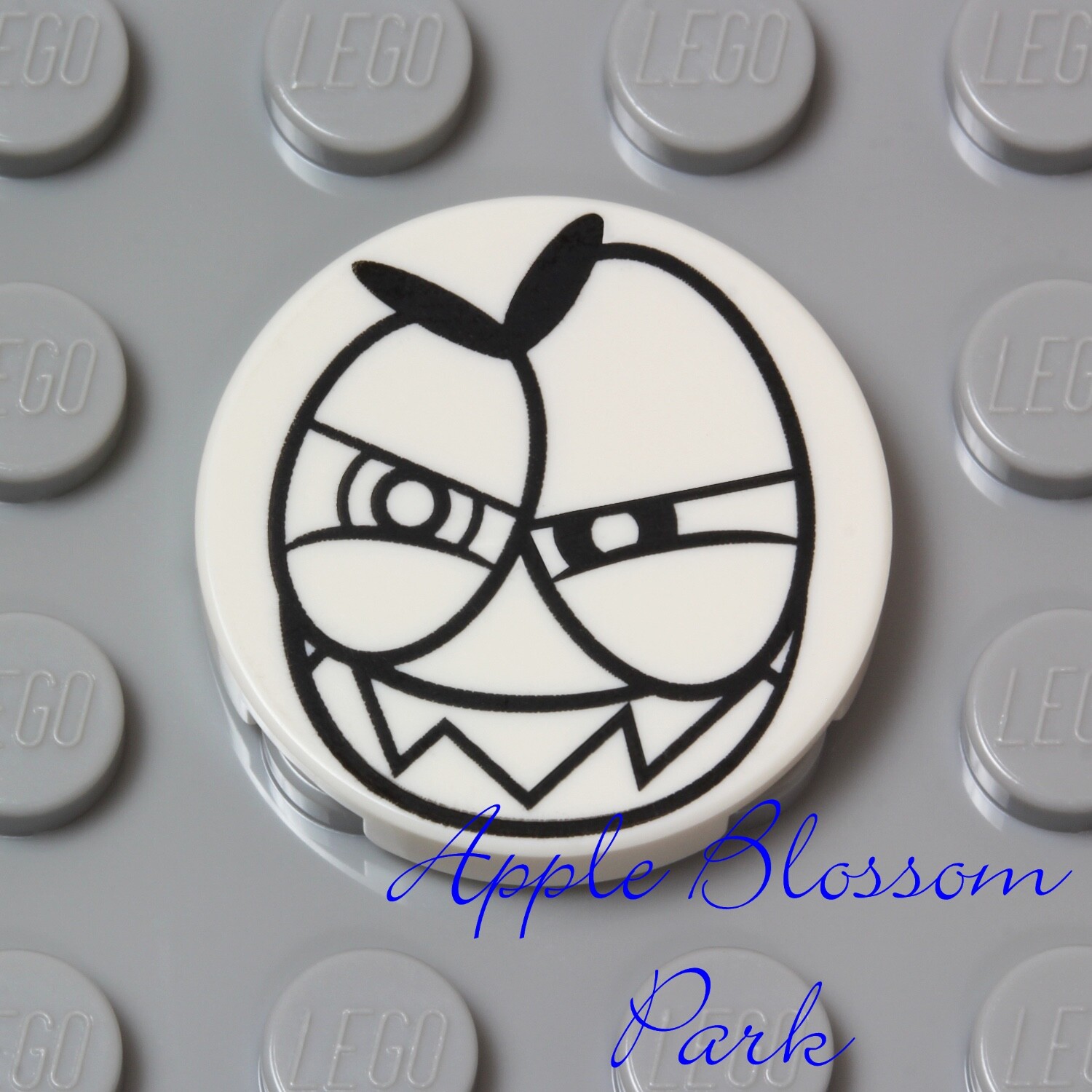 NEW Lego Minifig MONSTER FACE 2x2 White Round Tile Mixels
