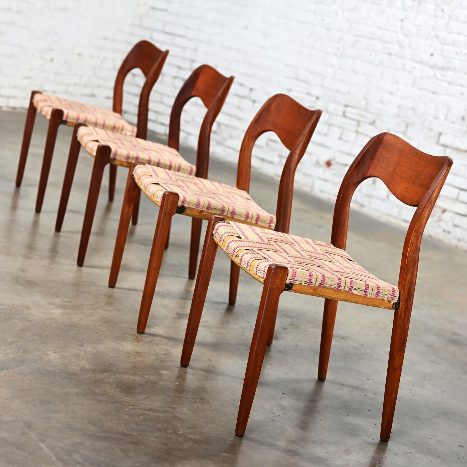 【専用】Niels O Moller model 71 J L Moller Moller Model 71 Side Chair – Design Within Reach