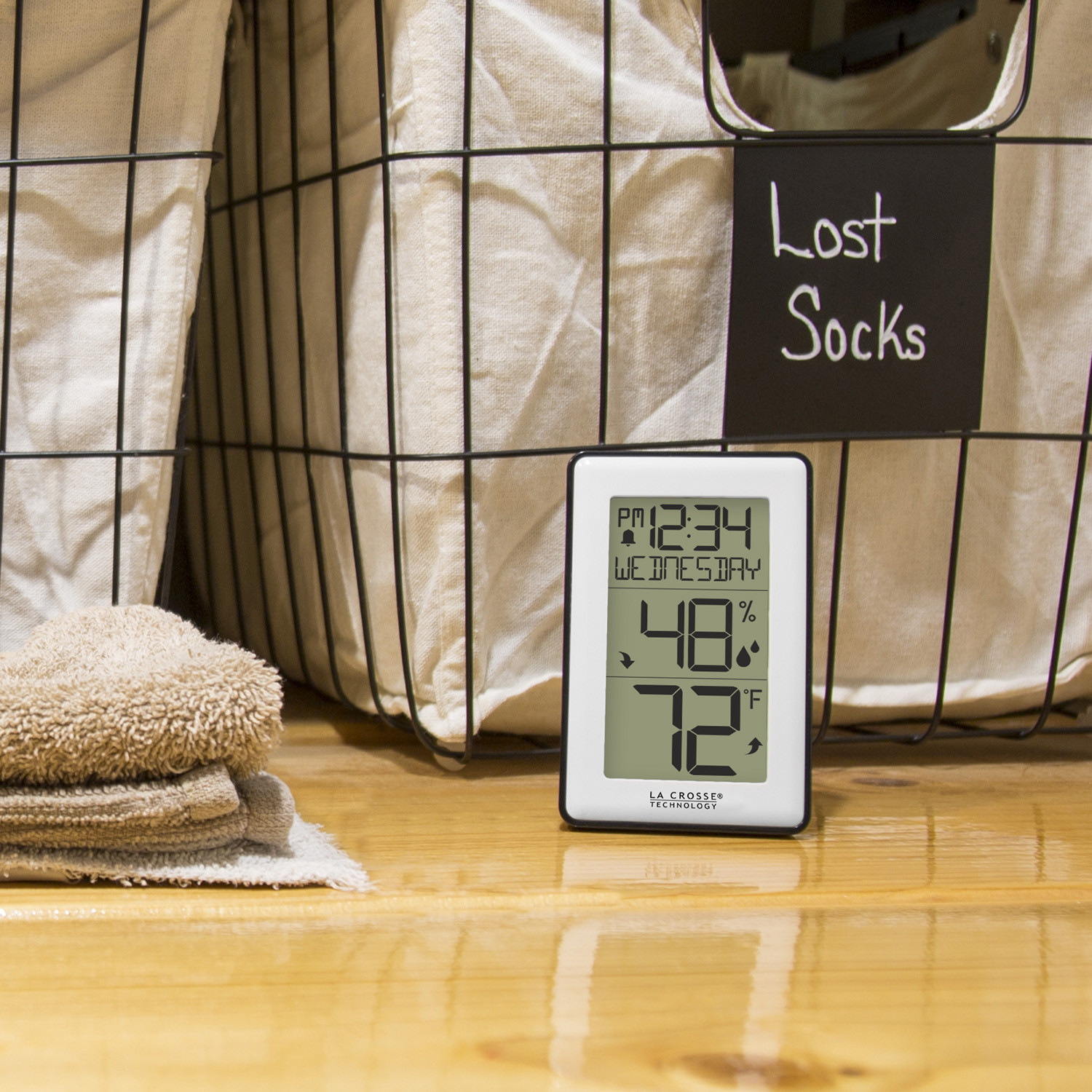 308-1911 La Crosse Technology Indoor Temperature & Humidity Station - Open Box