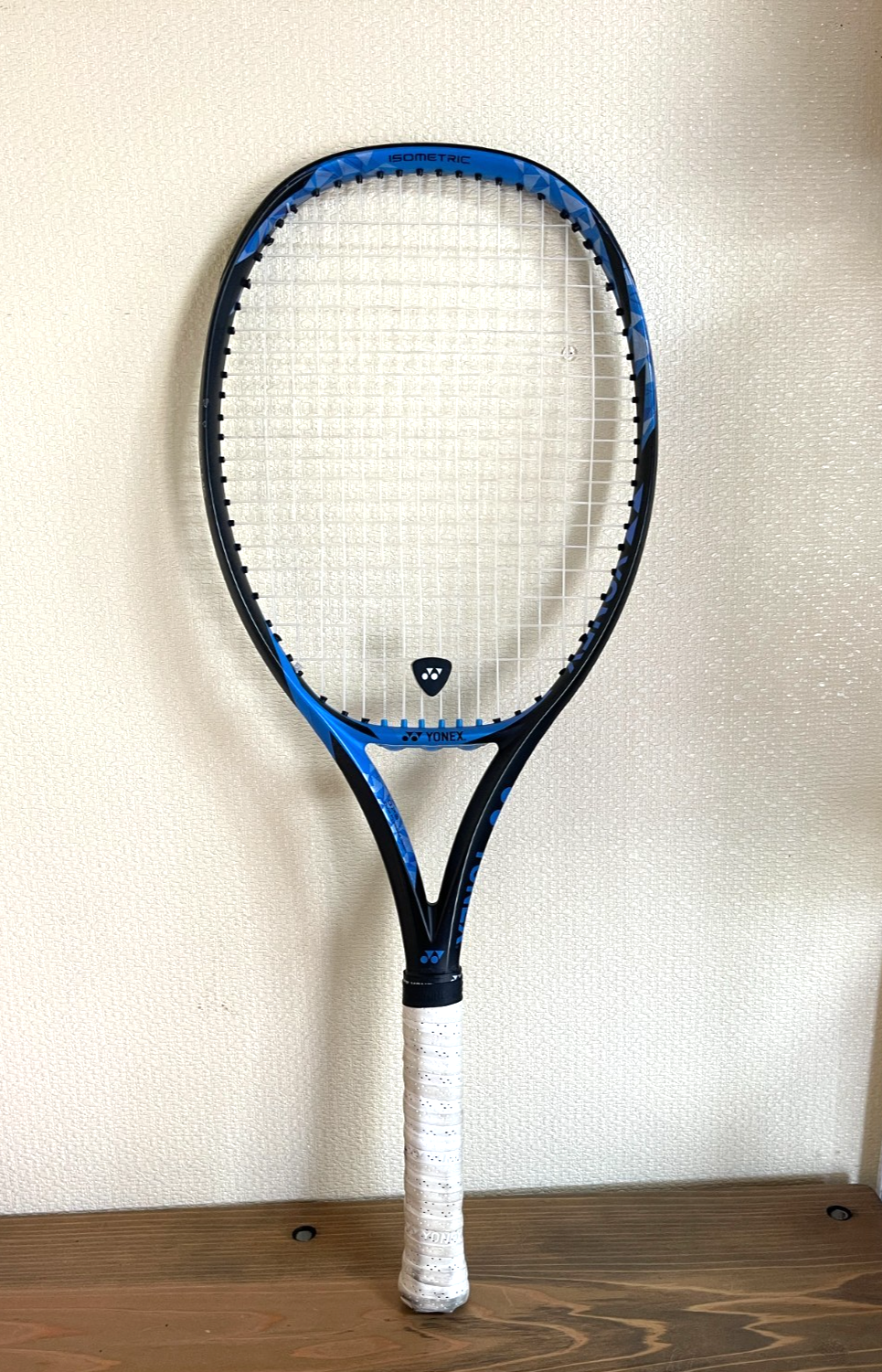 YONEX EZONE 100 2020年モデル 300g G2 Yonex EZONE 100 300g 2020 G2 Tennis Racquet Racket Made in
