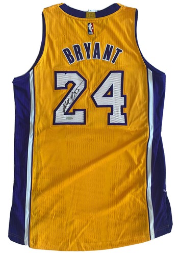 Kobe Bryant Lakers ゴールデンエディション レプリカ新品未使用 HJ_026_20231006_231021.jpg