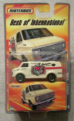 MATCHBOX 2008 BEST OF INTERNATIONAL CHEVY VAN  #04 CREAM