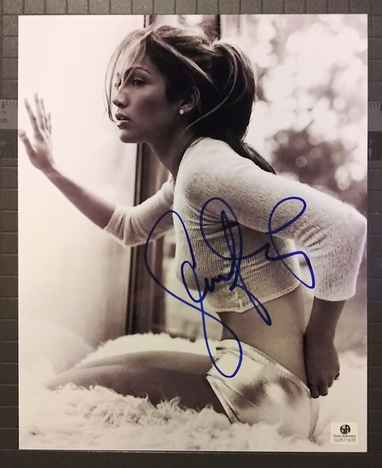 【お値段交渉可】Jennifer Lopez 直筆サイン入りフォト お値段交渉可】Jennifer Lopez 直筆サイン入りフォト - メルカリ