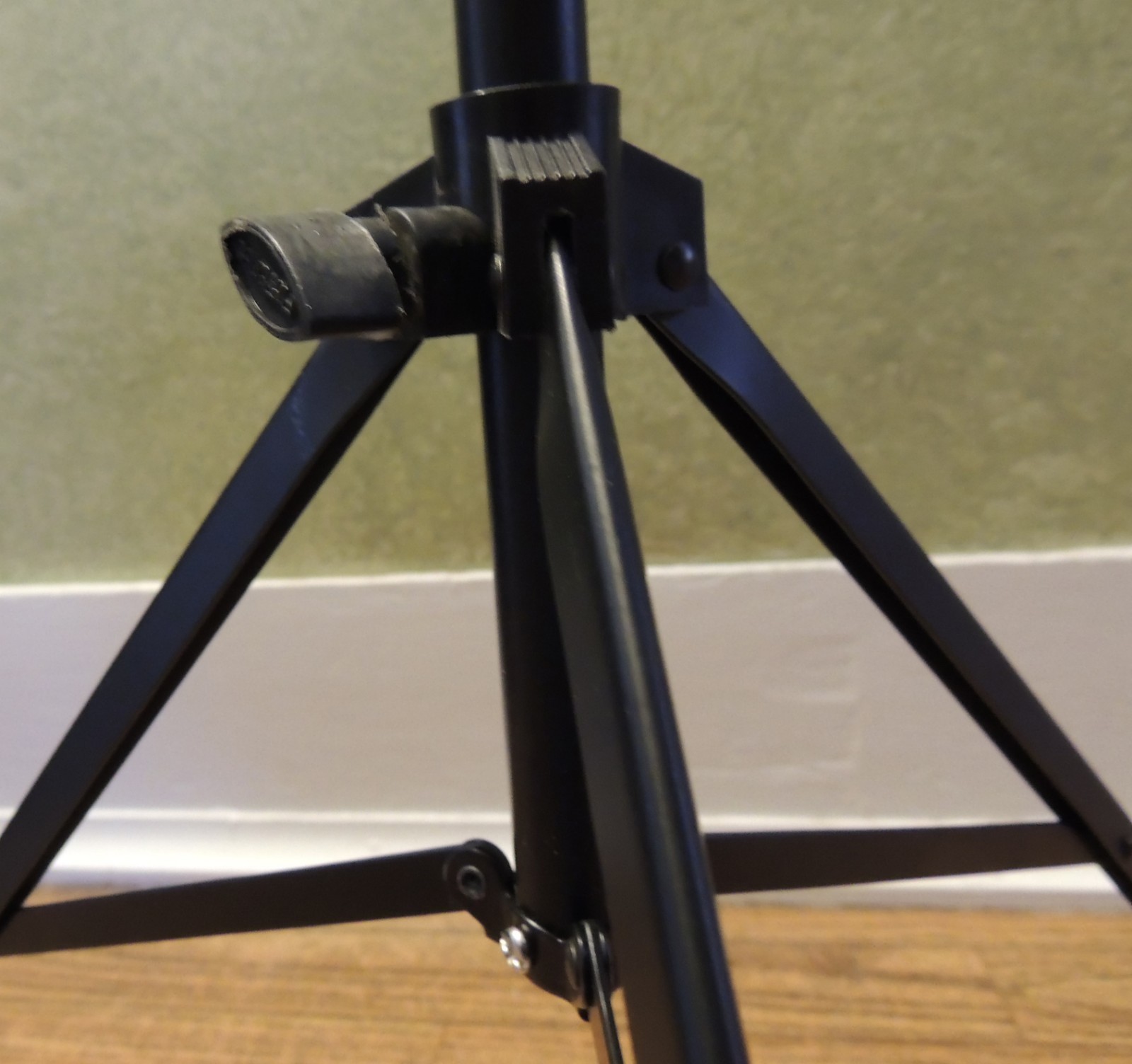 First Act Adjustable Folding MUSIC STAND New in Box Black Music Score holder