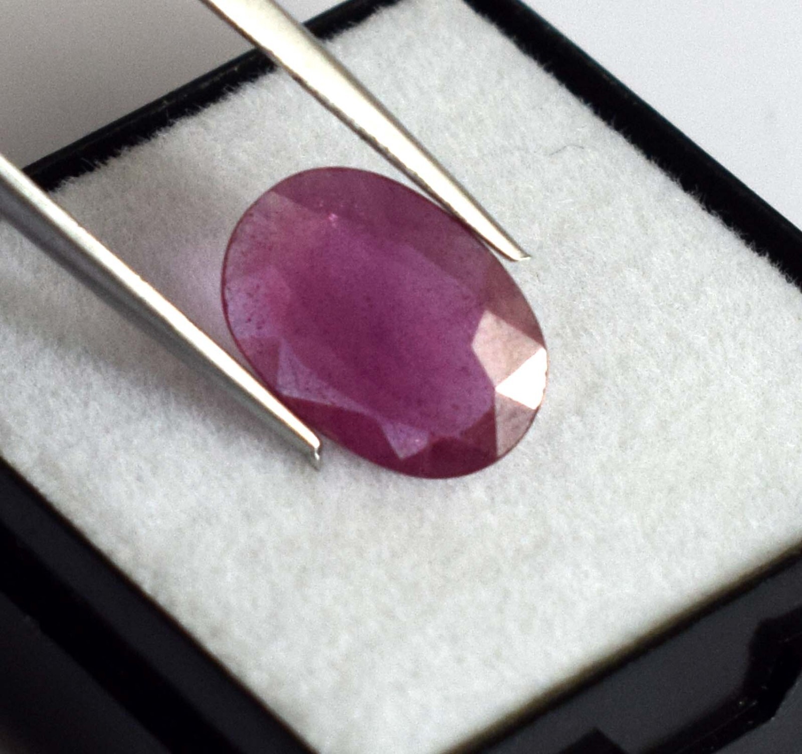 2.85 Ct Natural Mozambique Red Ruby Oval Gemstone Certified
