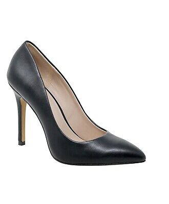 NWT Charles By Charles David Pact Pointed Toe Pump. Size 9 M