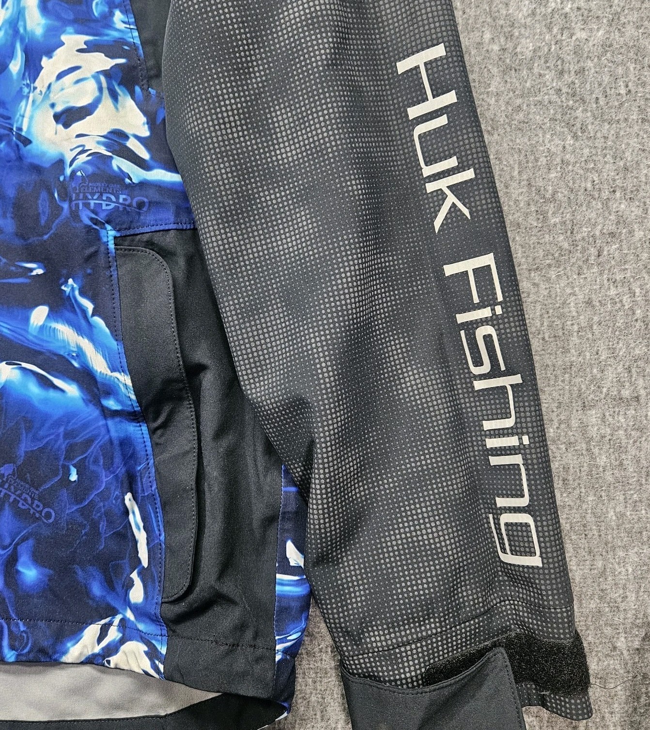Huk Fishing Jacket Waterproof Hooded Men's Size Large L Blue Mossy Oak Hydro
