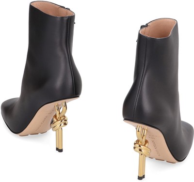 Pre-owned Bottega Veneta Knot Leather Ankle Boots In Black