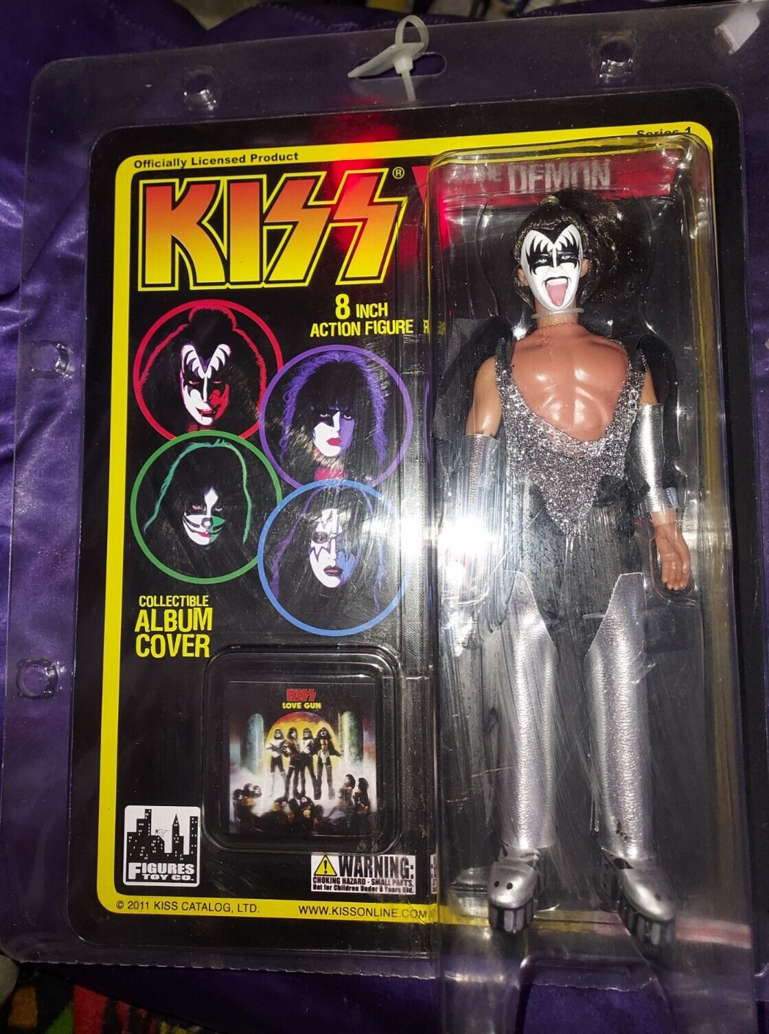 マクファーレントイズ『KISS LOVE GUN フィギュア』 s-l1200.jpg
