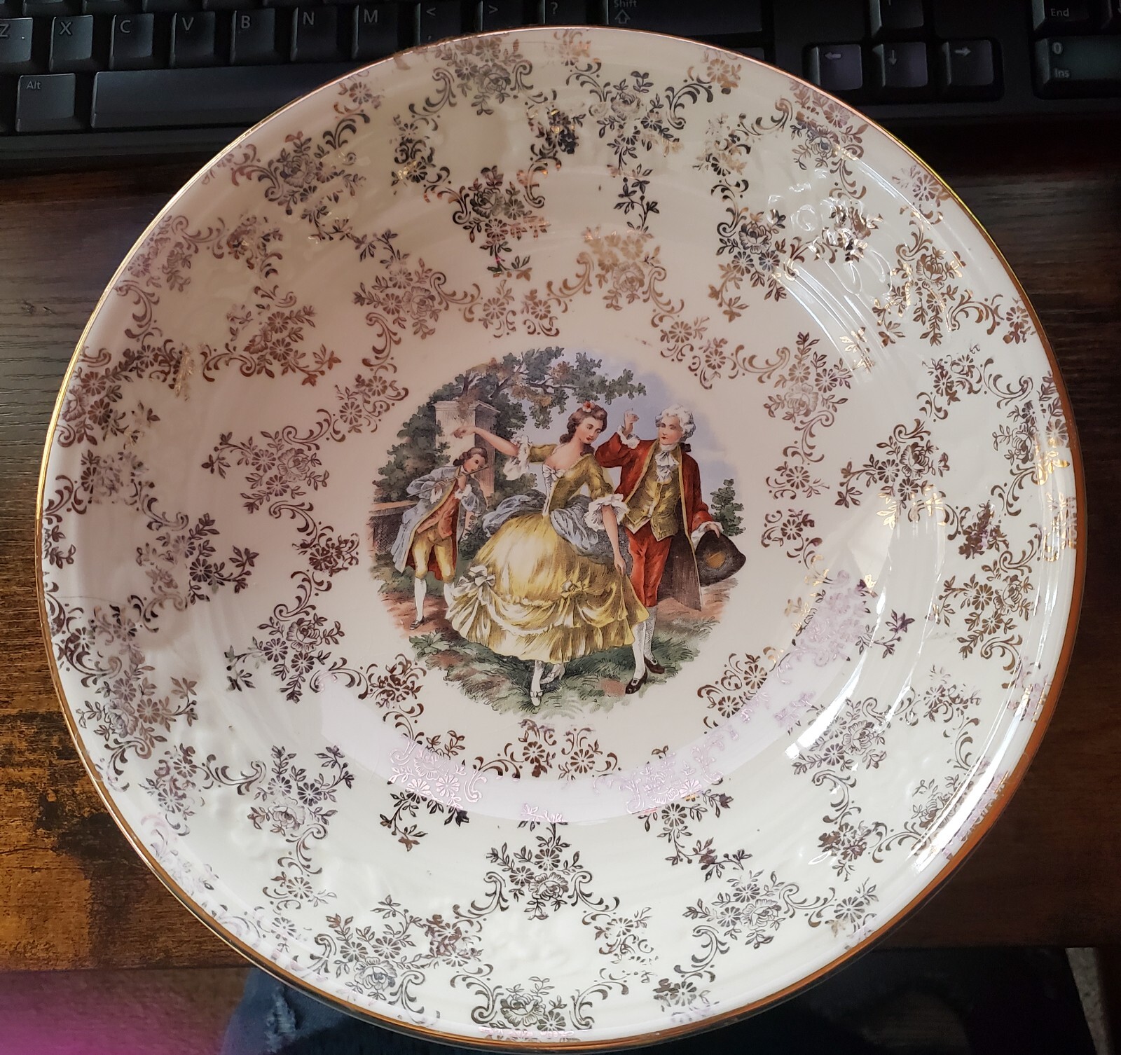 金色の食器 Vintage 1938 Homer Laughlin Royal China Warranted 22Kt Gold