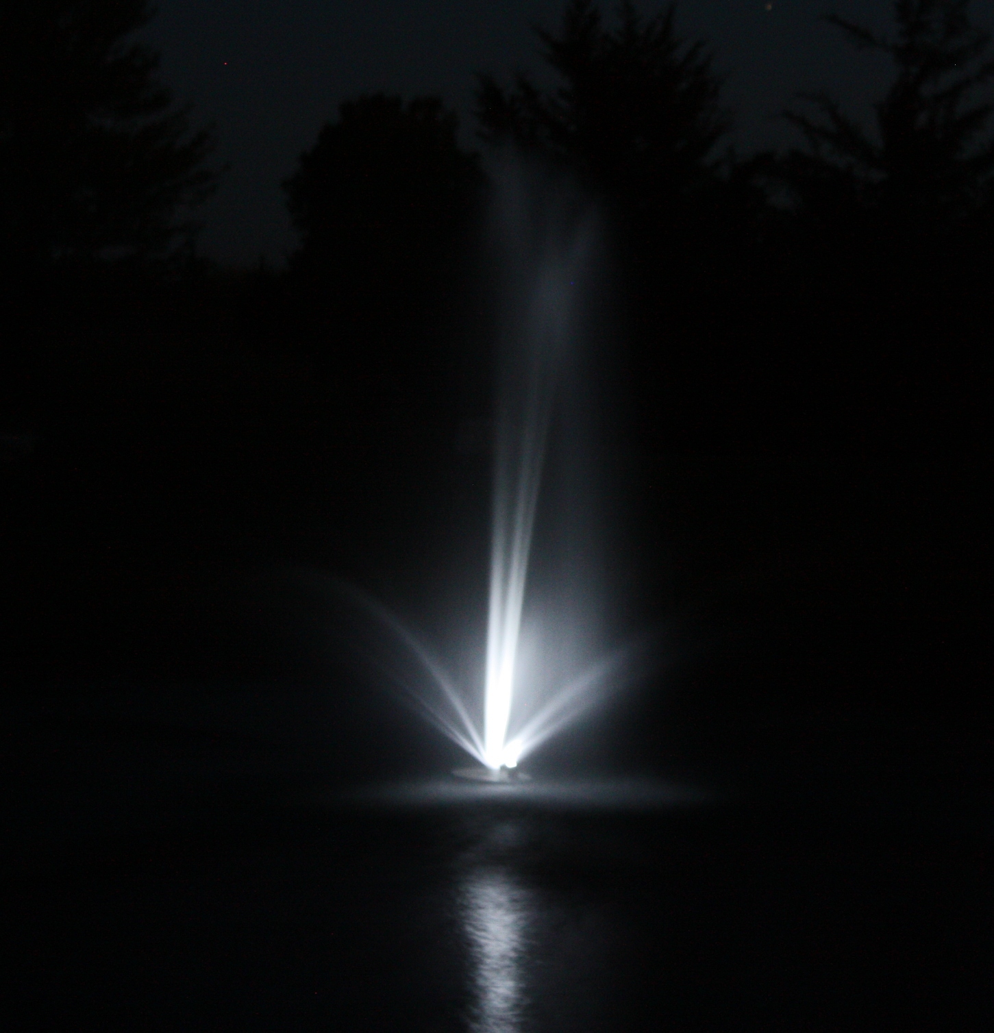 1.2hp CasCade 5000 Floating Pond Fountain Aerator 100FT Power Cord,Timer & LITE!
