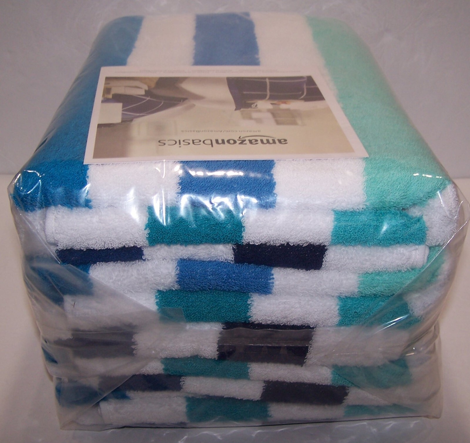 AmazonBasics Towel Towelr