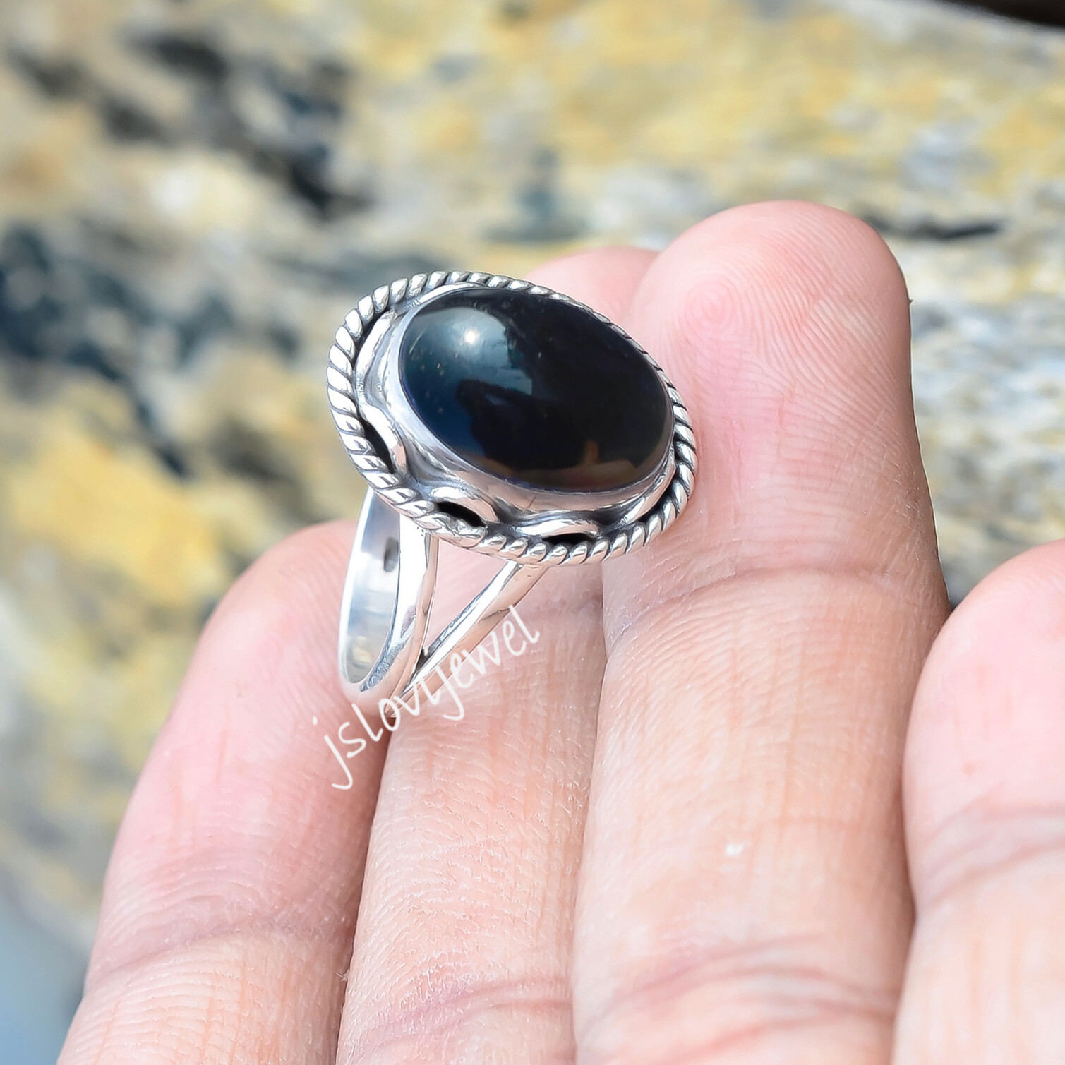 Black Onyx Big Gemstone 925 Sterling Silver Ring Attractive