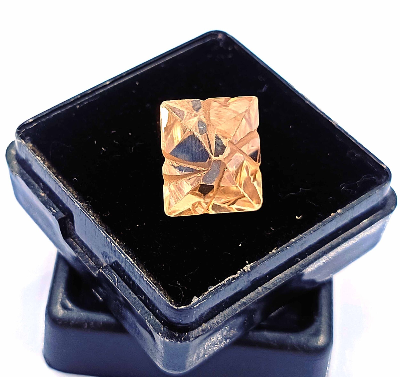 Refs 4 CARAT/ 【F】 1.58 Carat Round Lab Grown Diamond F Color VS1 Clarity Ideal