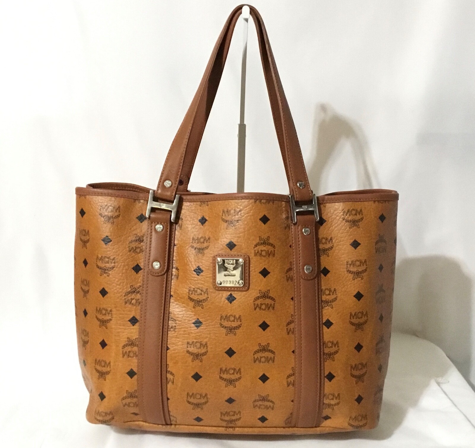 トートバッグ Mcm Visetos Brown Logo Tote Bag $_57.PNG?set_id=880000500F