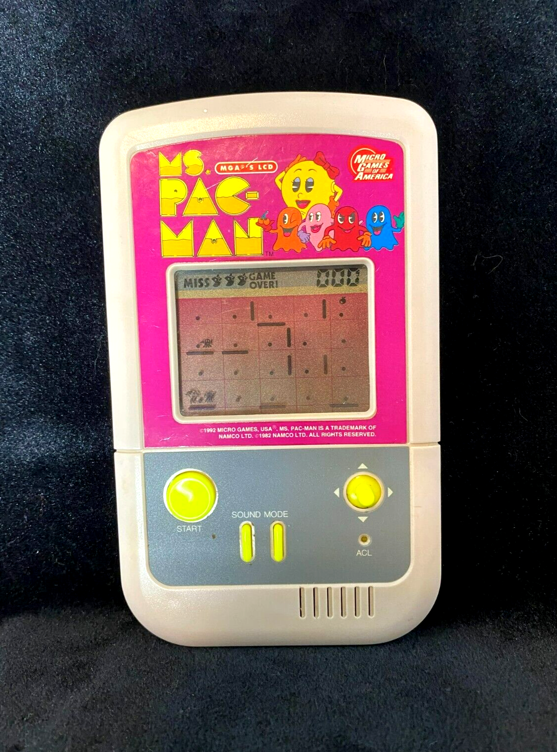① micro games of america ms pacman MGA Ms Pac-Man LCD Micro Games of America handheld game