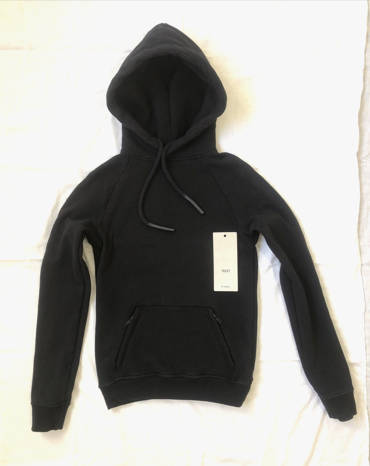 ADIDAS $600 YEEZY SEASON 1 HOODIE BLACK SIZE SMALL PULLOVER ADIDAS $600 YEEZY SEASON 1 HOODIE BLACK SIZE SMALL PULLOVER
