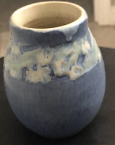 Newcomb College Pottery Vase – c. 1931 Sadie Irvine & Jonathan Hunt! Fabulous!
