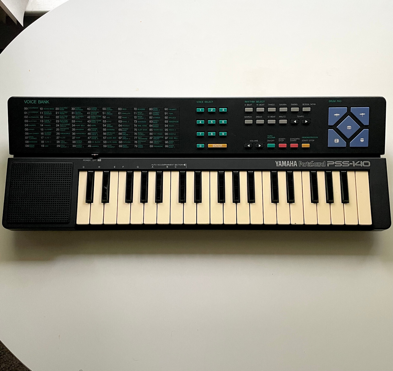 Vtg 80s YAMAHA Portasound PSS-40 SYNTH Sythesizer WORKS Vtg 80s YAMAHA Portasound PSS-40 SYNTH Sythesizer WORKS