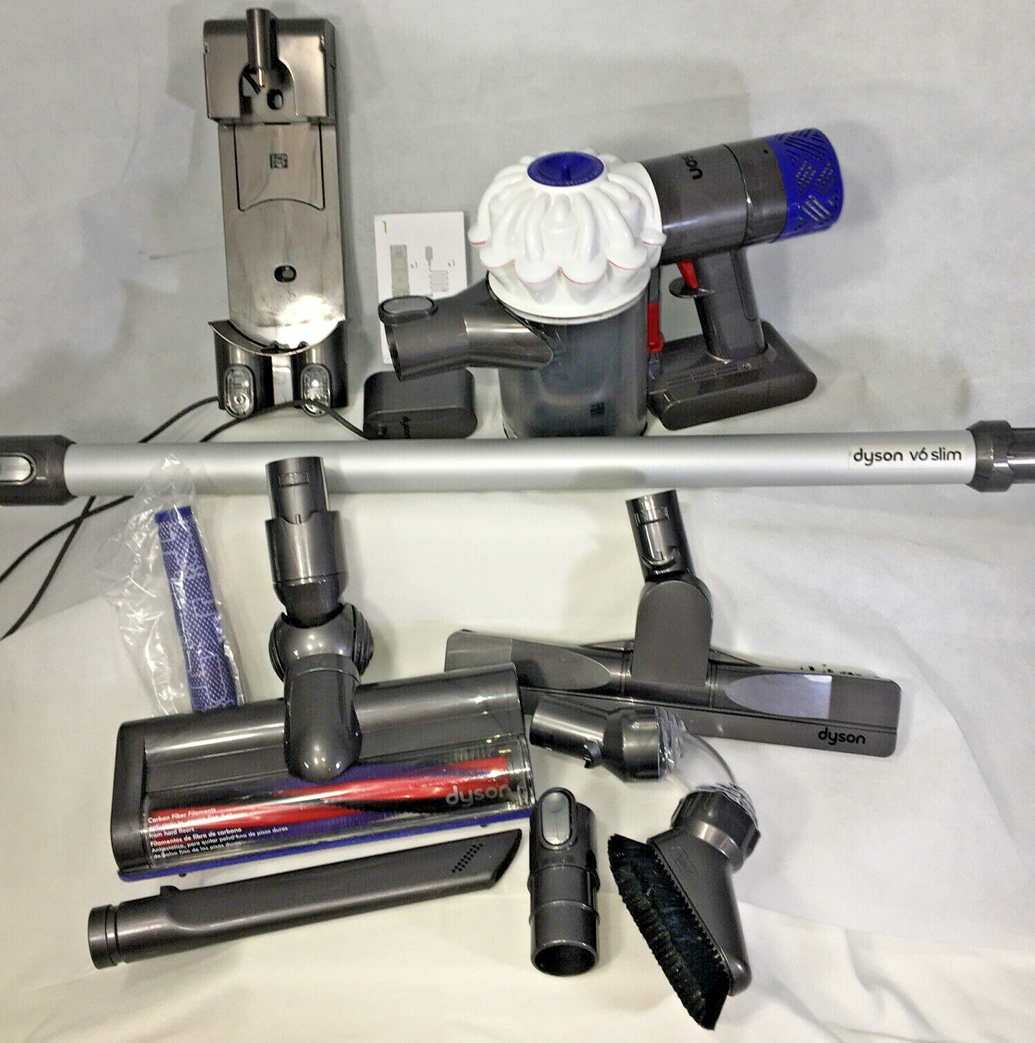 Dyson V6 Slim Cordless Stick Vacuum Floor Sweeper Charger Mount Extra