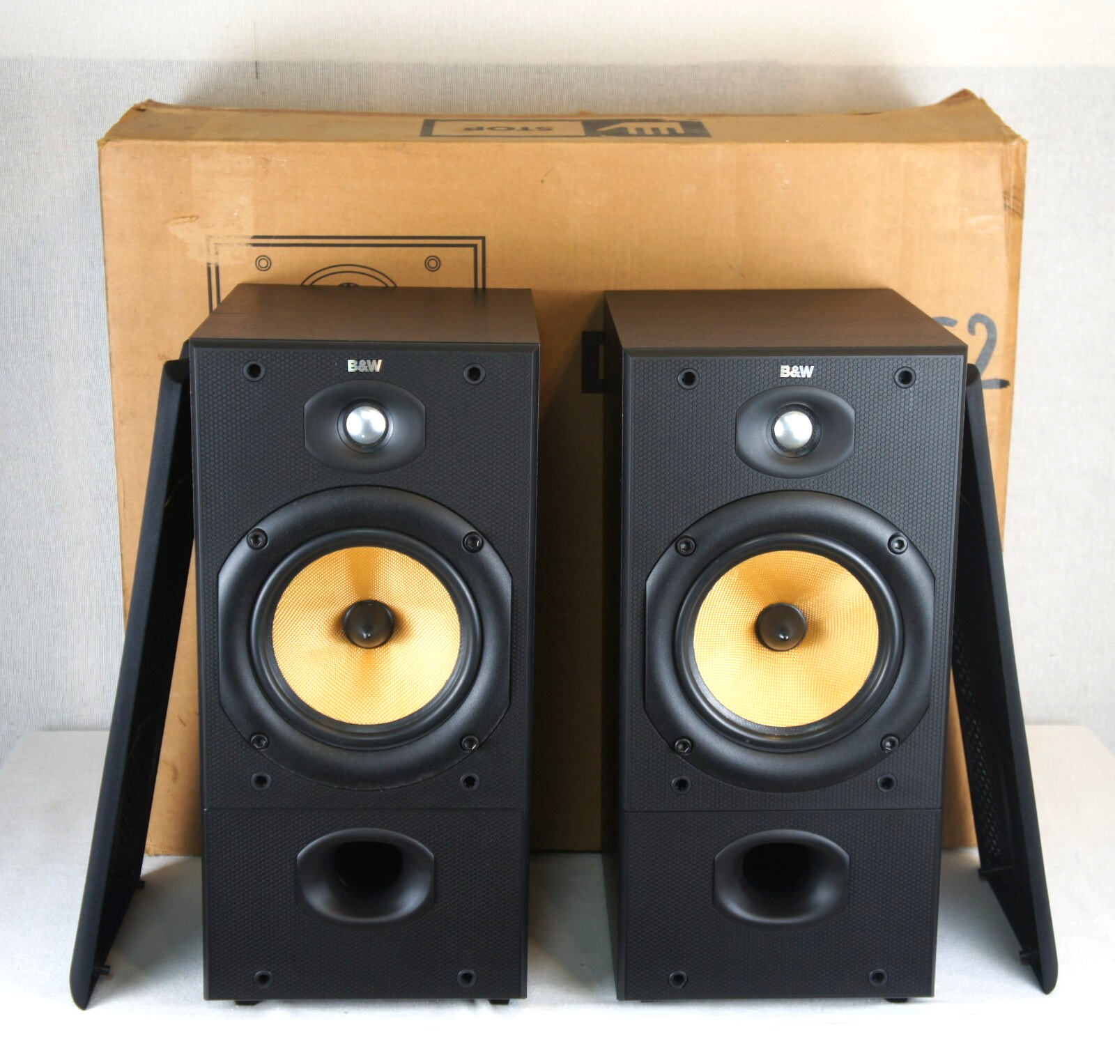 B&W DM602 ブックシェルフスピーカー Bowers&Wilkins B&W Bowers & Wilkins DM602 Home Theater Bookshelf Speakers