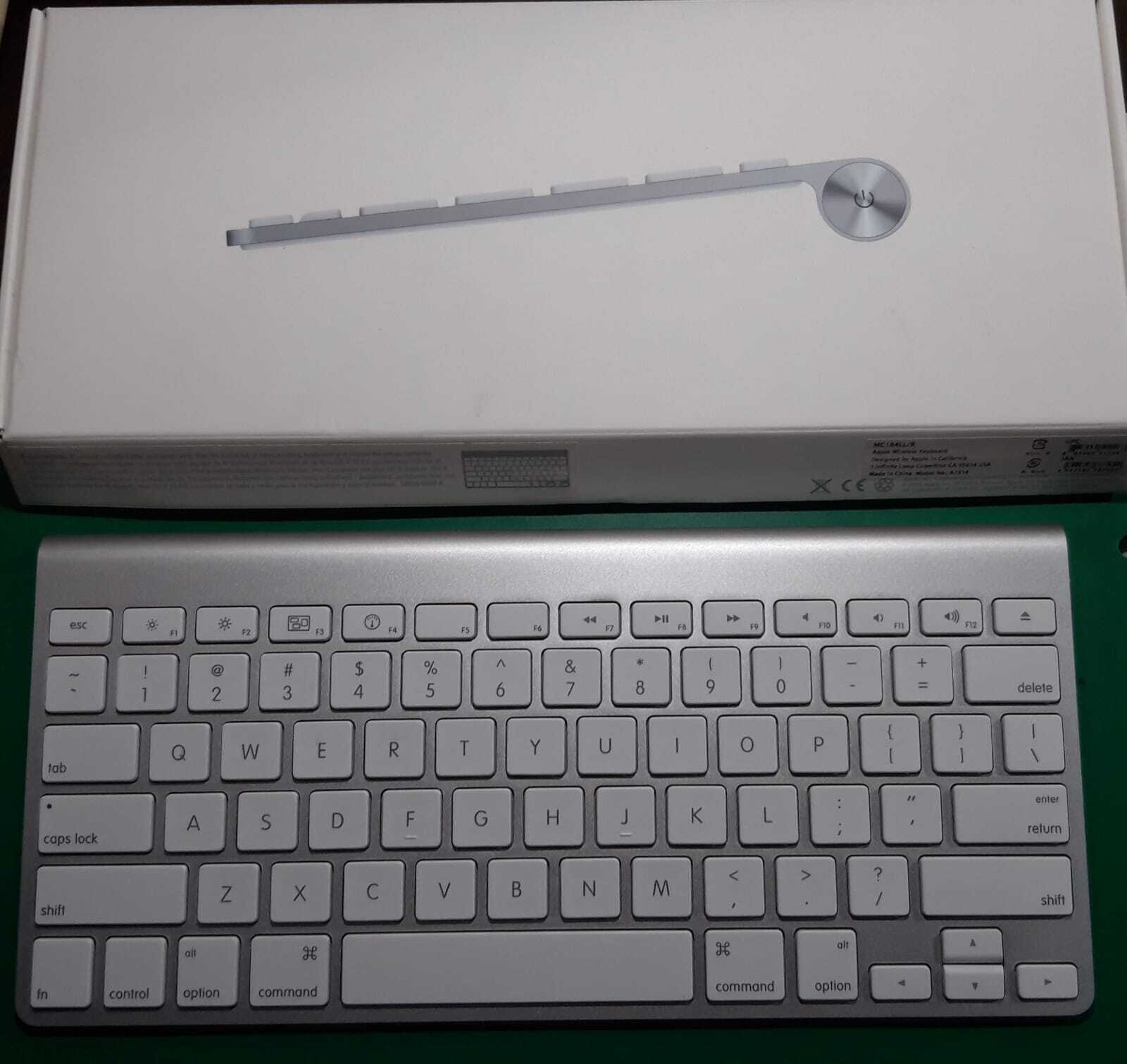 Apple Bluetooth Wireless Keyboard A1314 & Magic Trackpad Apple Bluetooth Wireless Keyboard A1314 & Magic Trackpad